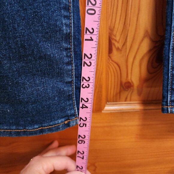 Old Navy Boyfriend Jeans, Size 8 - Picture 2 of 7